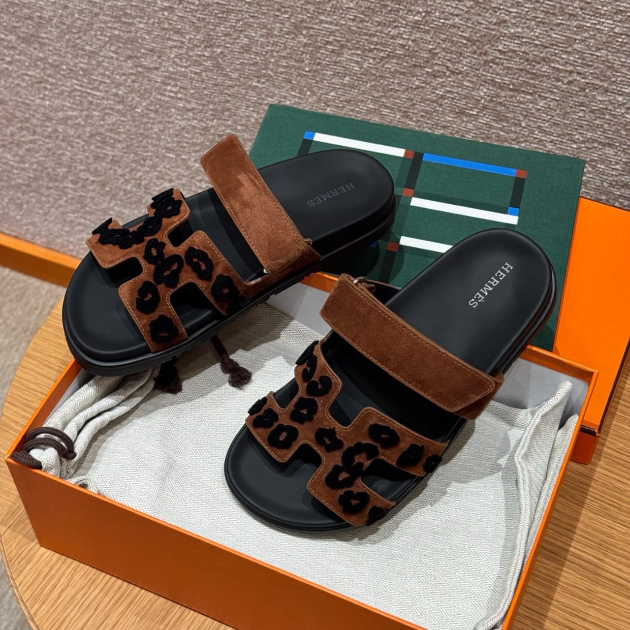 Sandales Chypre Hermès Bleu Marron Léopard